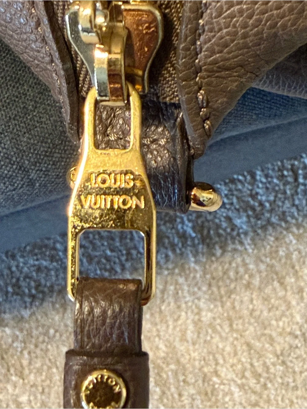 Louis Vuitton lv lumineuse